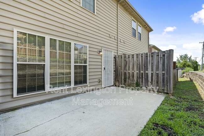 Building Photo - 4464 Stuart Hall Blvd