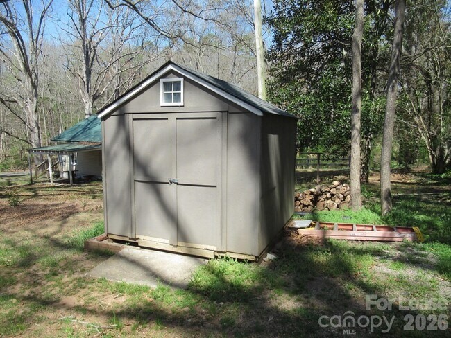 Building Photo - 745 Brady Branch Trail