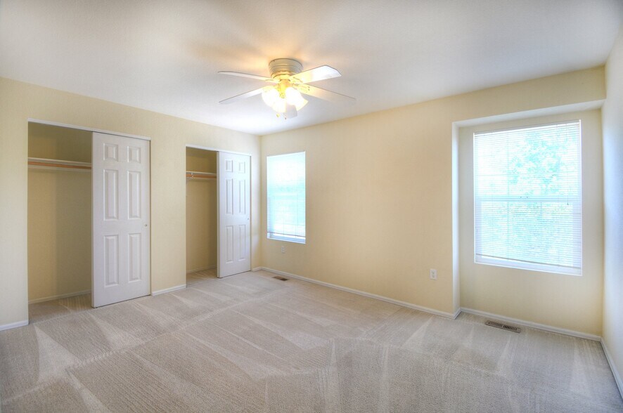 Building Photo - 471 Ellers Grove