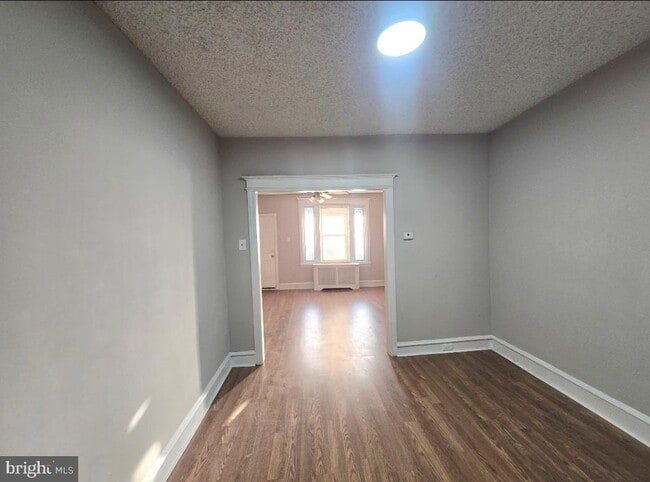 Building Photo - 2036 S 65th St