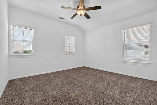 Building Photo - 221 Sand Lily Ln