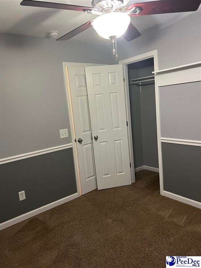 Building Photo - 3044 Trent Dr