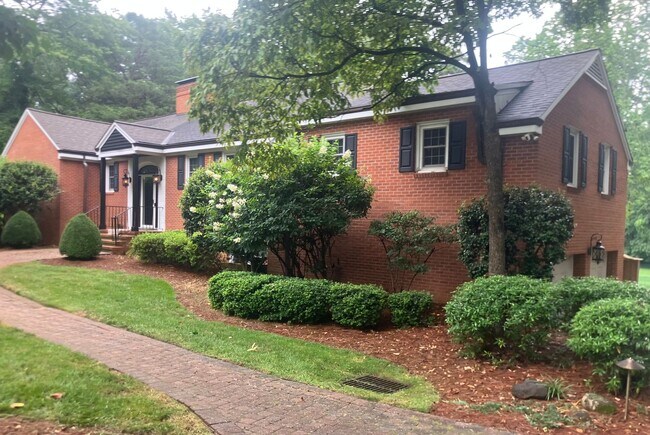 Building Photo - 5503 Currituck Pl