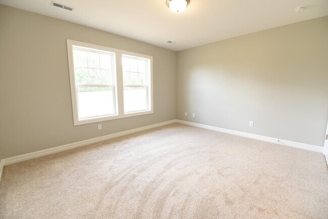 Building Photo - 1750 Meadowlark Ln