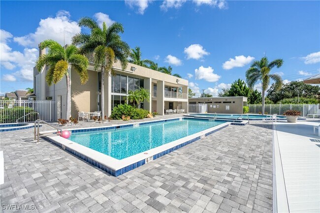 Building Photo - 108 Santa Clara Dr