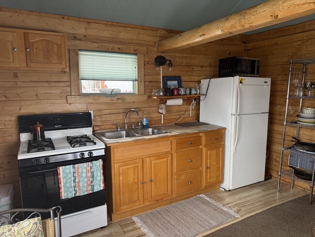 Building Photo - 10442 S Dock Cir