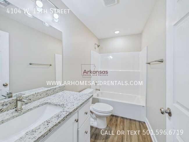 Building Photo - 4104 W 15th St