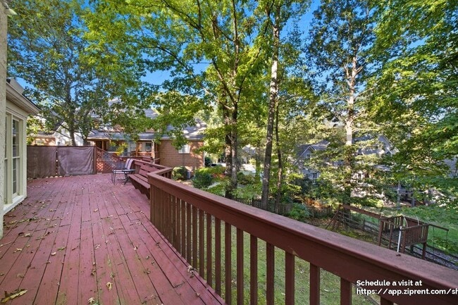 Building Photo - 2862 Clary Hill Dr