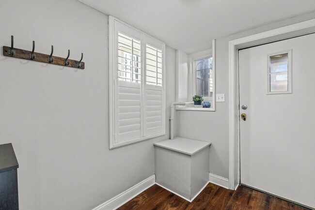 Building Photo - 4600 McPherson Ave