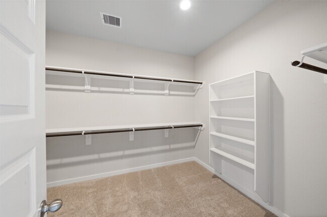 Building Photo - 13015 Braelich Loch Dr