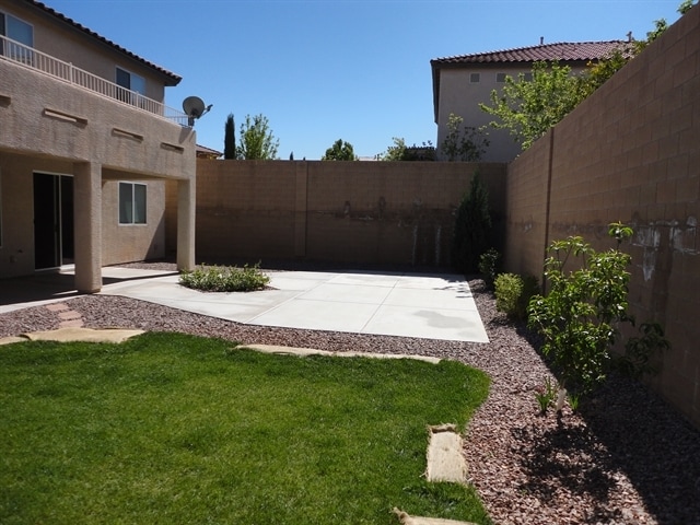 Building Photo - 627 Blue Snow River Ct