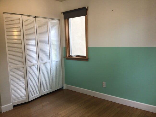 Building Photo - Modern Family Living in Prime El Cerrito L...