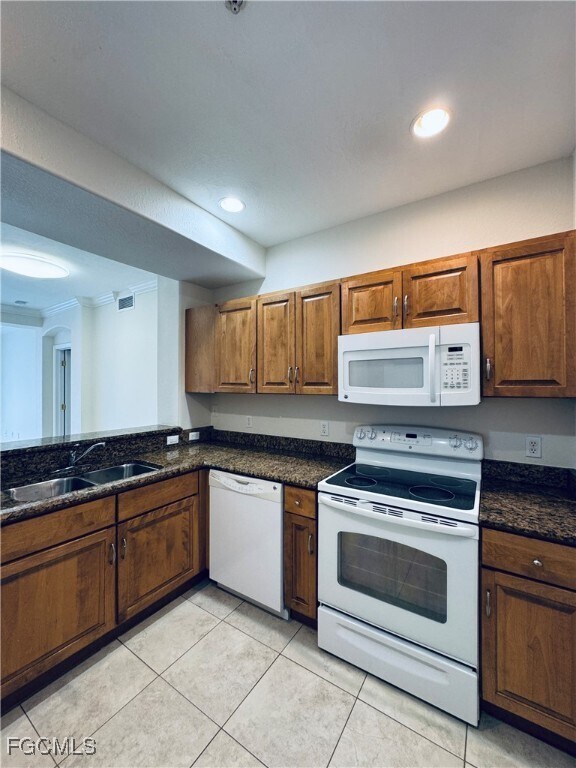 Building Photo - 13100 Bella Casa Cir