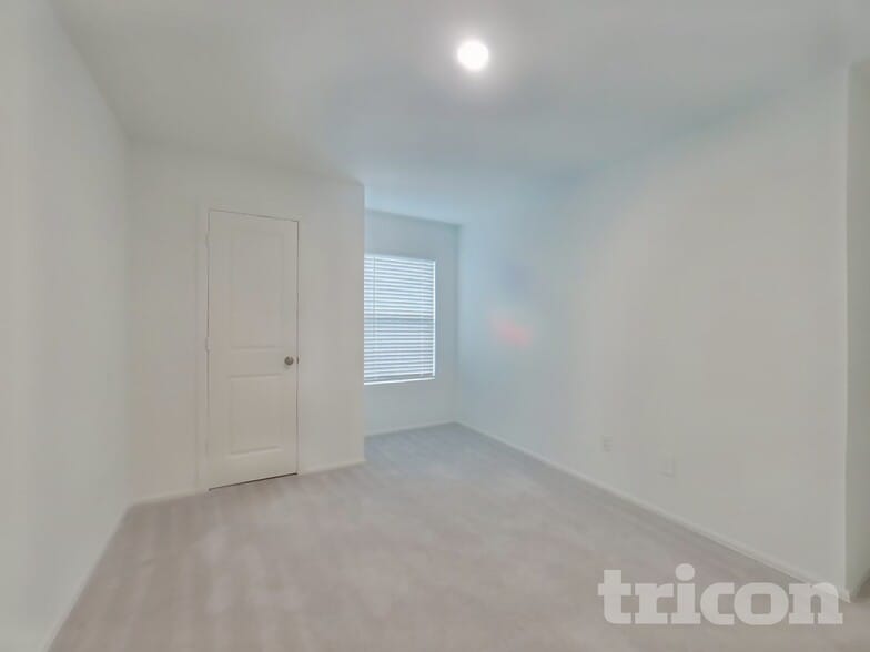 Building Photo - 3214 Holly Stokes Wy