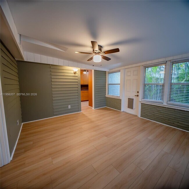 Building Photo - 1500 NW 3rd Ave