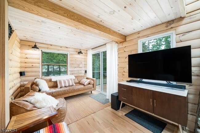 Building Photo - 30 Onteora Rd