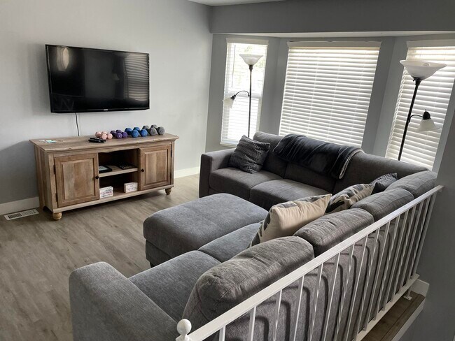 Building Photo - 4878 W 7310 S