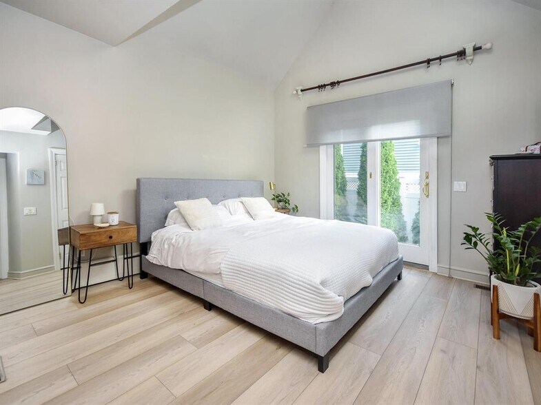 Building Photo - 20 Oldwood Rd