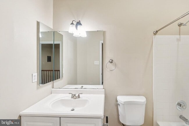 Building Photo - 5494 Prince William Ct