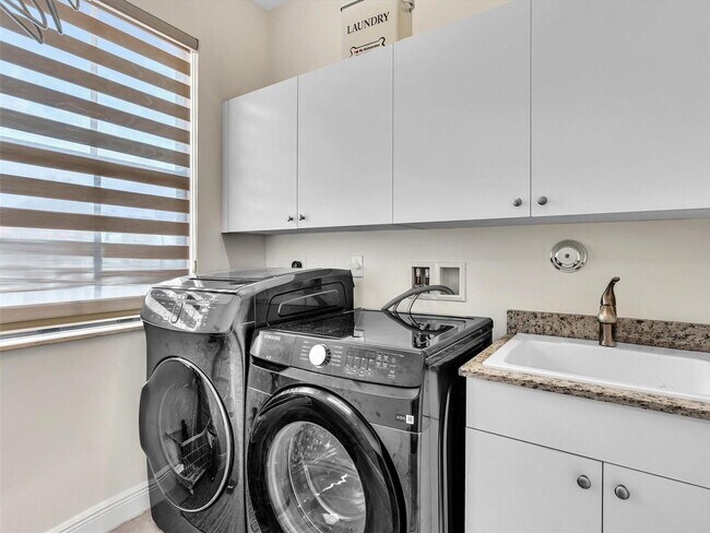 Building Photo - 3752 NW 85th Terrace