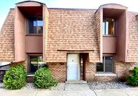 Building Photo - 12752 Kenneth Ave