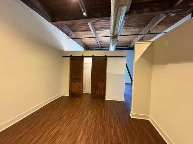 Building Photo - 806 Sampson St