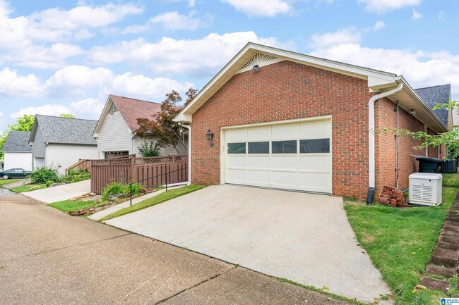 Building Photo - 3117 Canterbury Pl