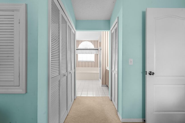 Building Photo - 2746 Linkside Dr