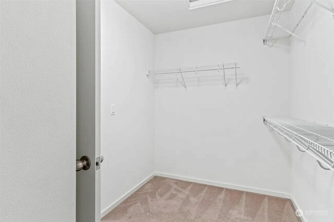 Building Photo - 8412 55th Pl NE