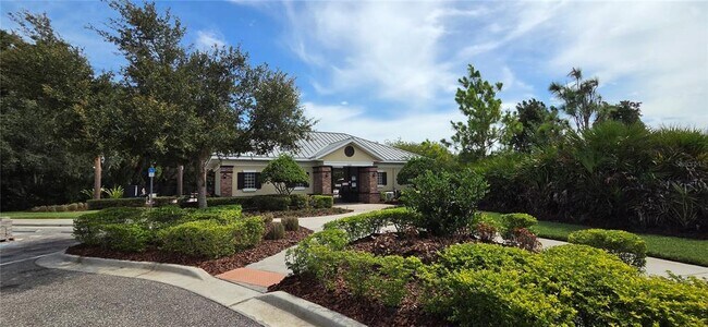 Building Photo - 9215 Mountain Magnolia Dr