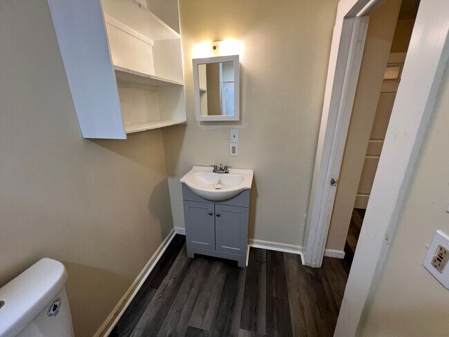 Building Photo - 23-25 Dale Street