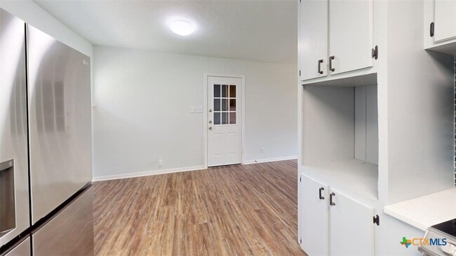 Building Photo - 2618 Goliad St