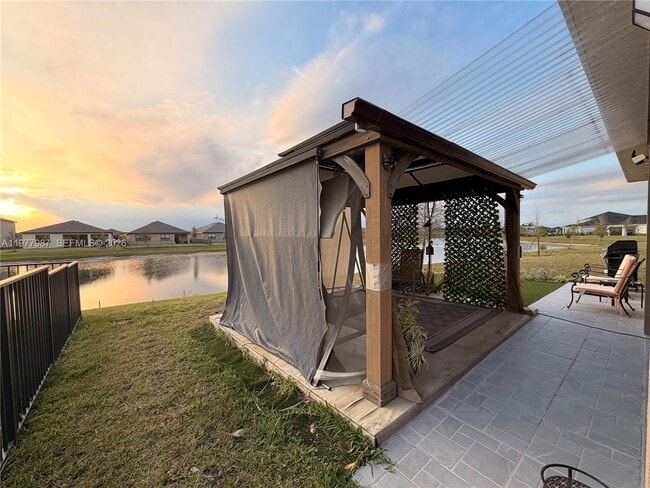 Building Photo - 12422 Rimini Wy