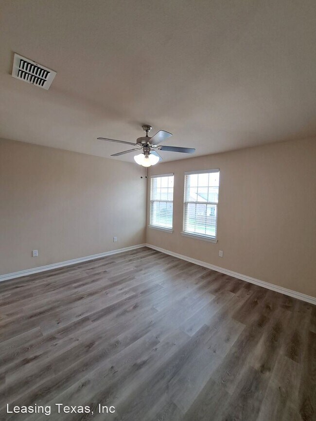 Building Photo - 3 br, 2.5 bath House - 749 River Hill Ln.