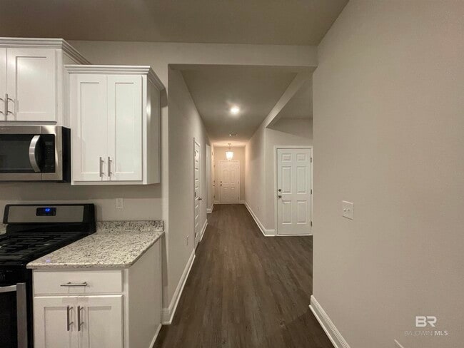 Building Photo - 30837 Semper Dr