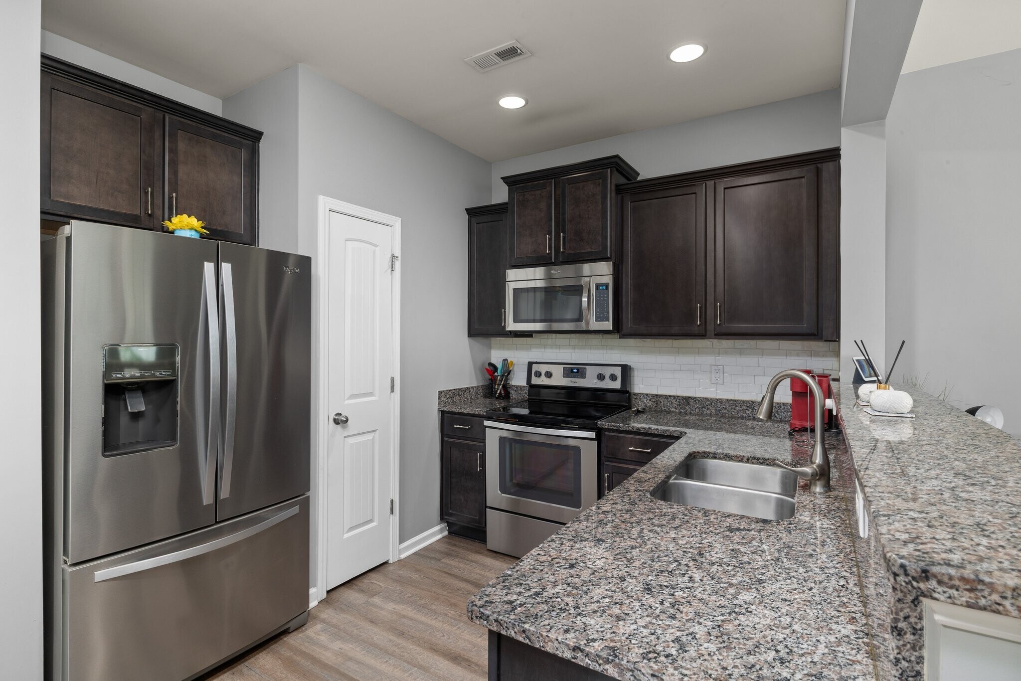 Building Photo - 4203 Virginia Colony Dr