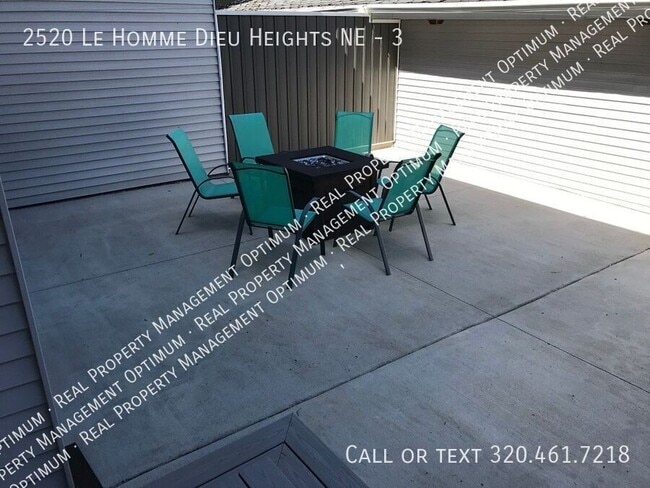 Building Photo - 2520 Le Homme Dieu Heights NE