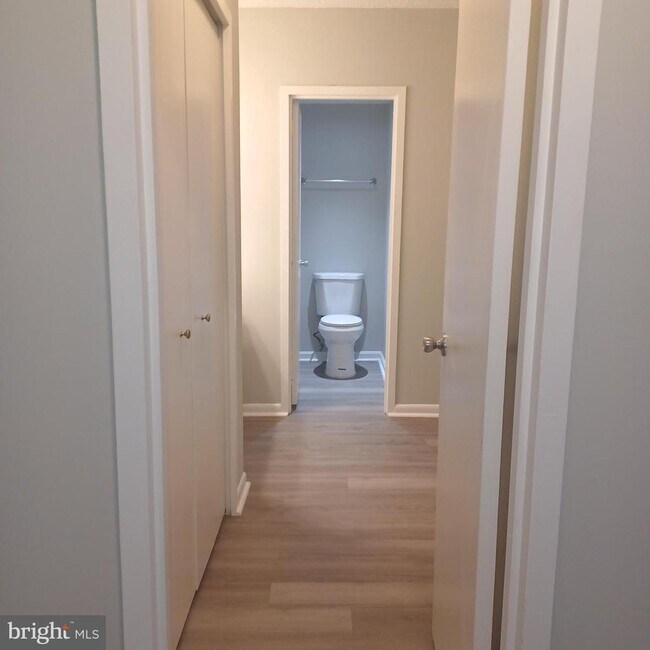 Building Photo - 3701 S George Mason Dr