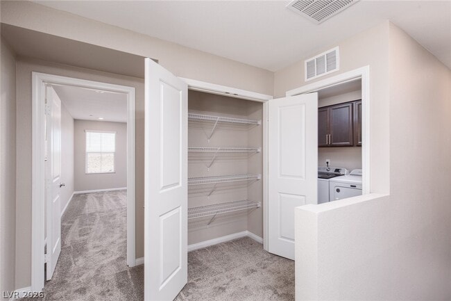 Building Photo - 2448 Bellinzona Pl