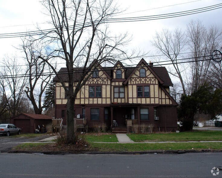 Building Photo - Lincoln Street