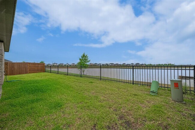 Building Photo - 1456 Sundown Gln Ln