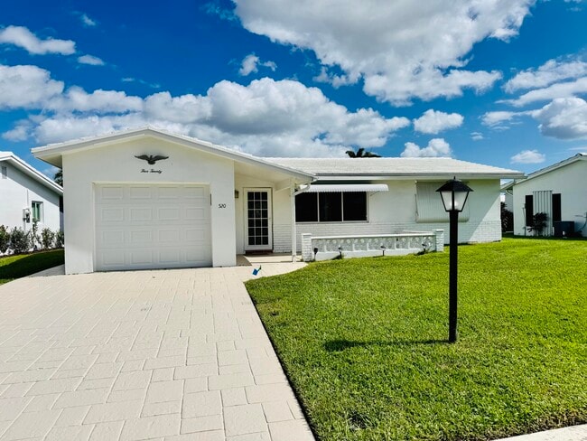 Primary Photo - 520 SW 18th St