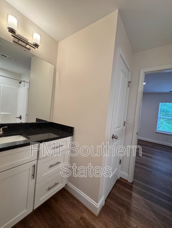 Building Photo - 407 Albus Dr