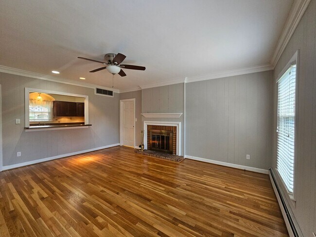 Building Photo - WITCH DUCK POINT