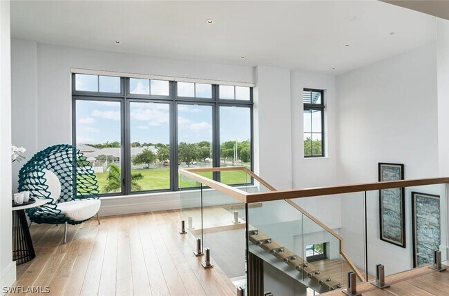 Building Photo - 101 8th St S