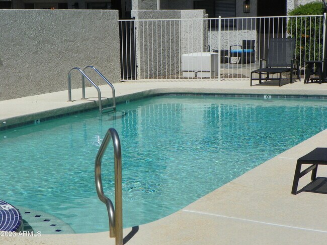 Building Photo - 4926 N 74th St