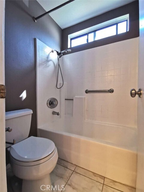 Building Photo - 25671 Le Parc