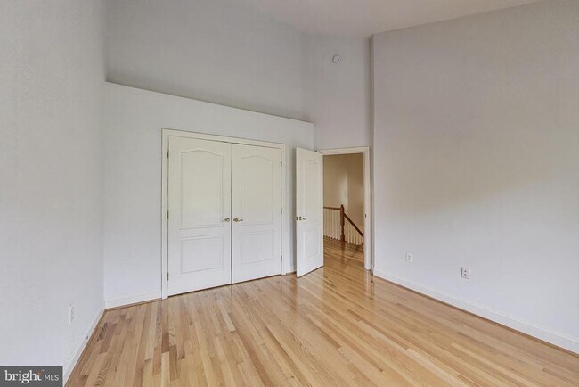 Building Photo - 6402 Spring View Pl