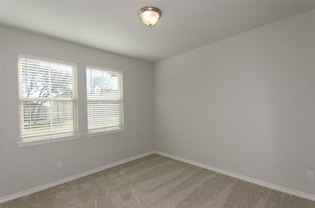 Building Photo - 2136 Pecan Island Dr