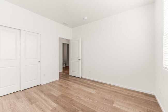 Building Photo - 5364 E Antares Ln